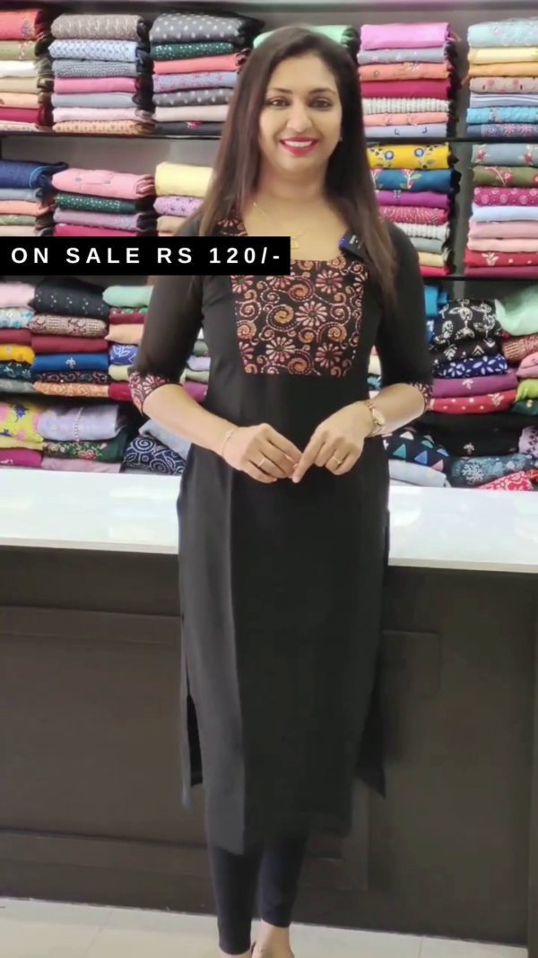 Women Yarn-Dyed Square Neck Cotton Blend Regular Kurta - Image 2