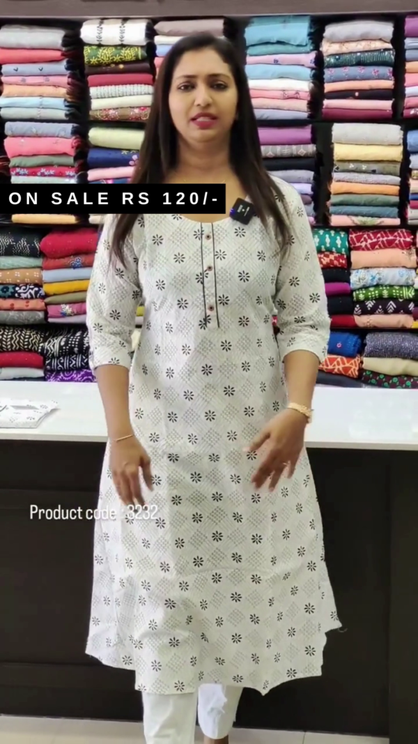 Women Floral Print Pure Cotton Straight Kurta - Image 2