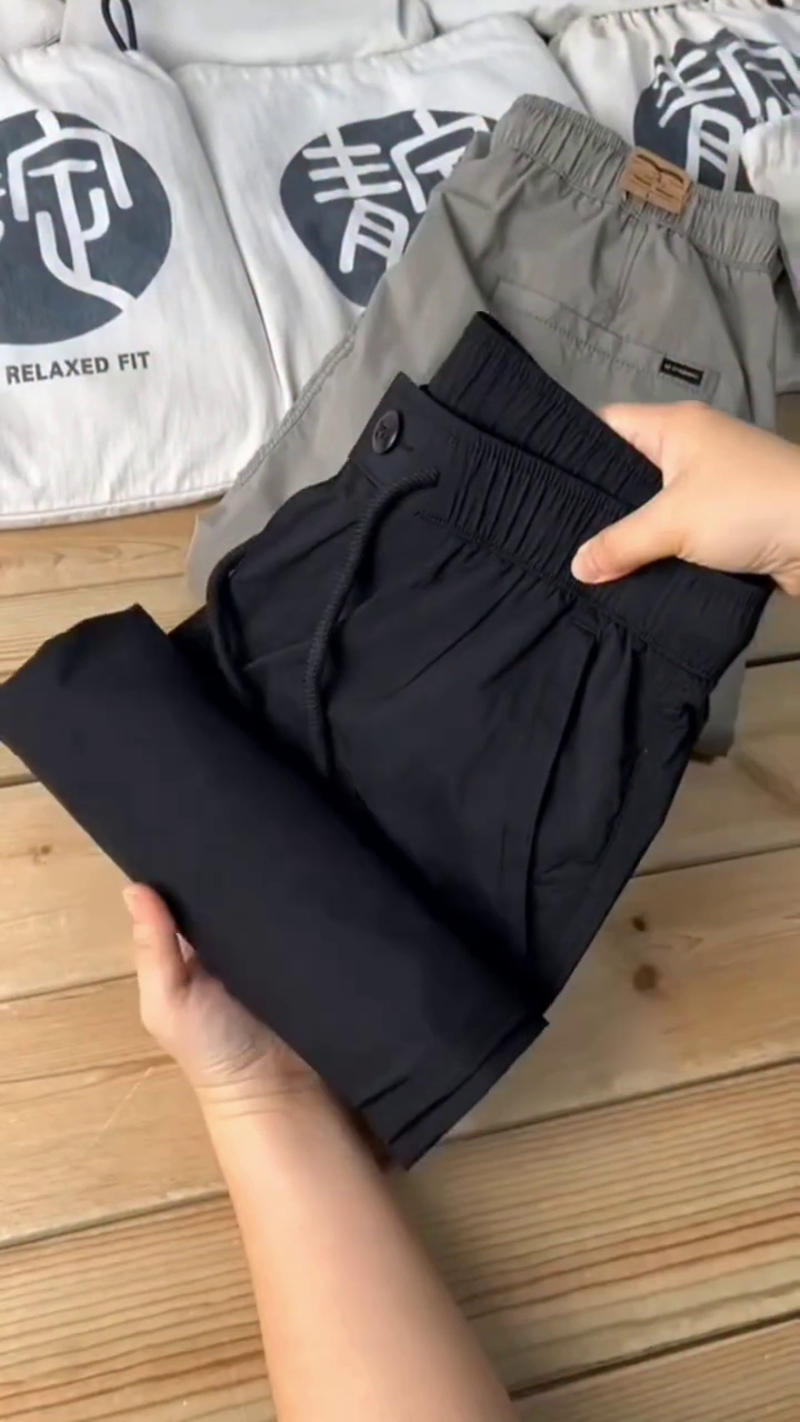 Casual Solid Men’s Regular Fit Drawstring Cargo Pants with Multiple Pockets