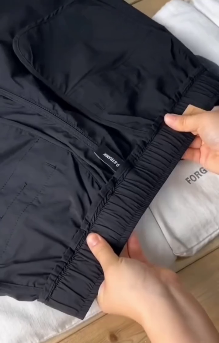 Casual Solid Men's Regular Fit Drawstring Cargo Pants with Multiple Pockets - Image 3