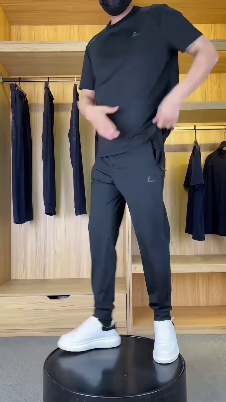 Men Black Solid Joggers - Image 6