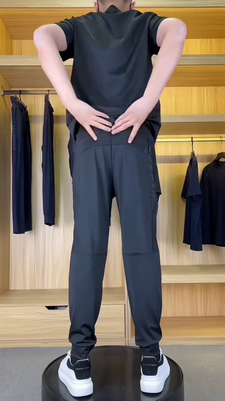 Men Black Solid Joggers - Image 4
